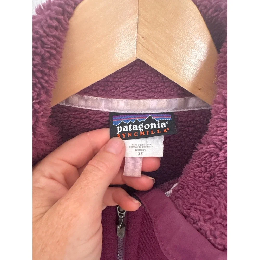Patagonia Synchilla Fleece Jacket Womens XS Berry Purple Full Zip Sherpa Trim